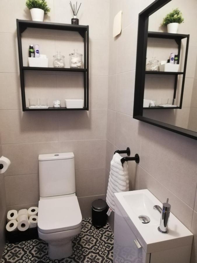 Villa Glenhill - Newly Renovated In A Unique Location Belmullet Exterior foto